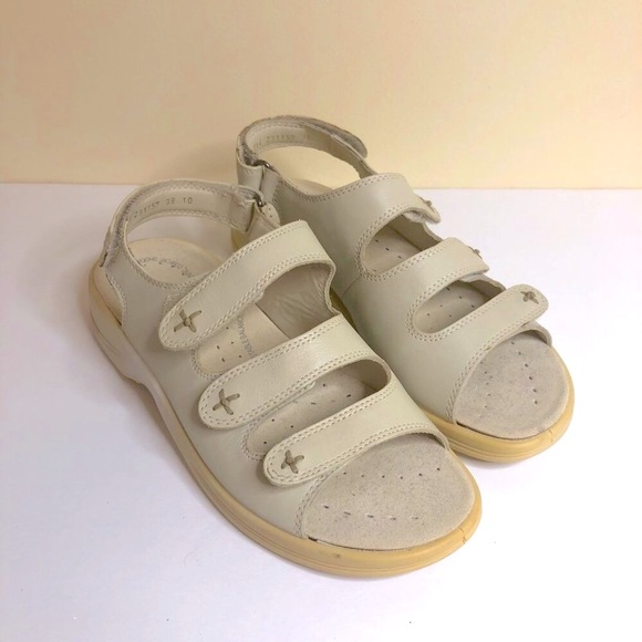 Ecco BRAND NEW Lightweight Adjustable Velcro Straps Sandals Size 38 - Picture 11 of 13